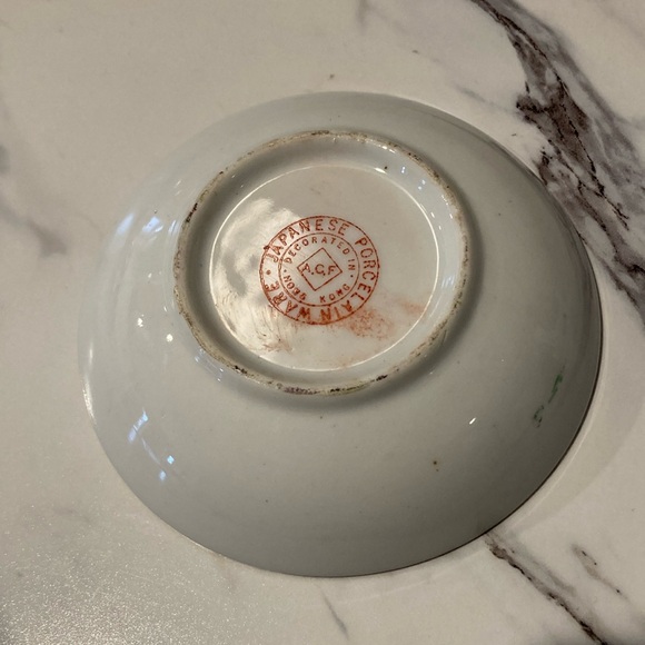 Rose Medallion Mini Decorative Plate - Picture 3 of 10